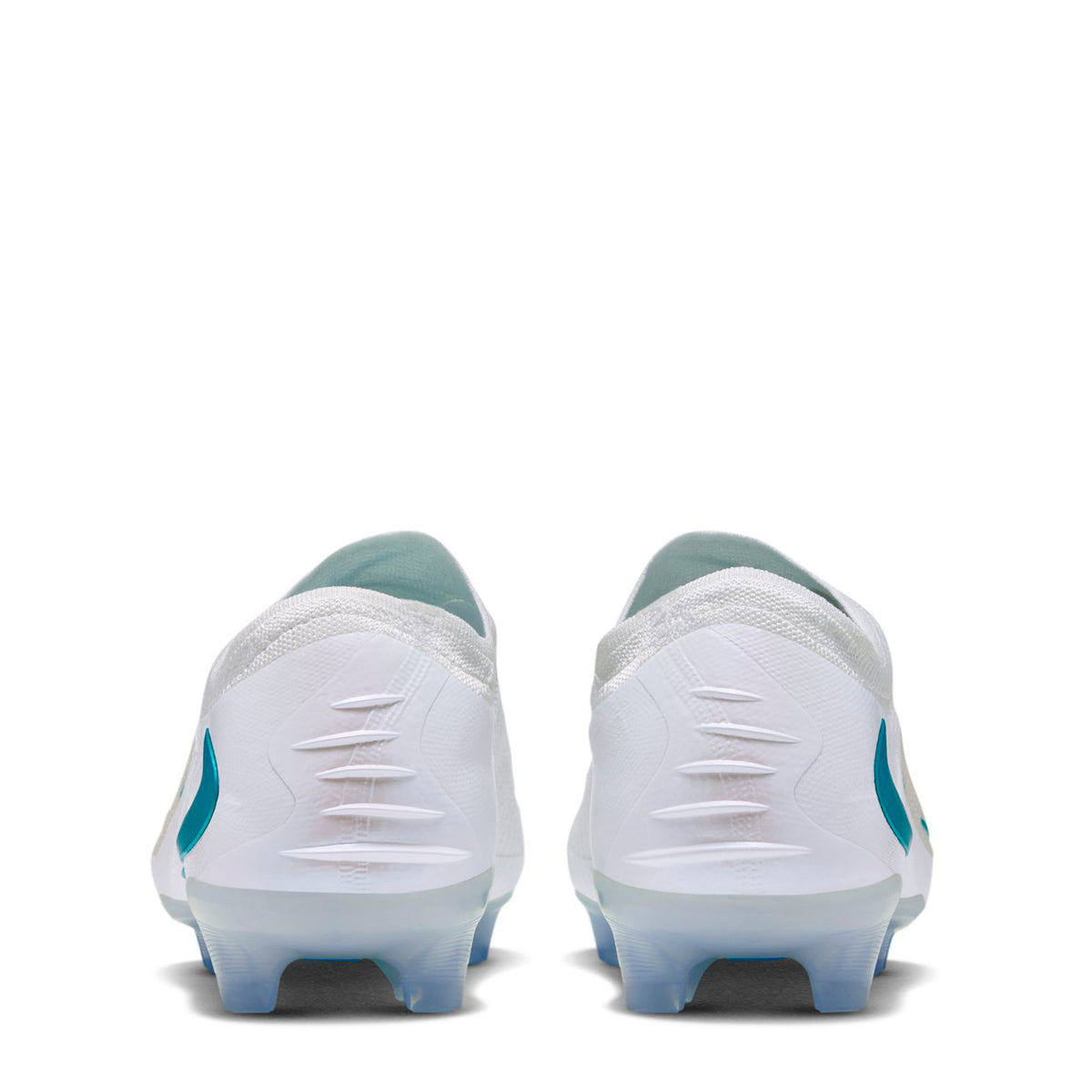 Nike Phantom 6 Low Elite Soccer Cleats 10