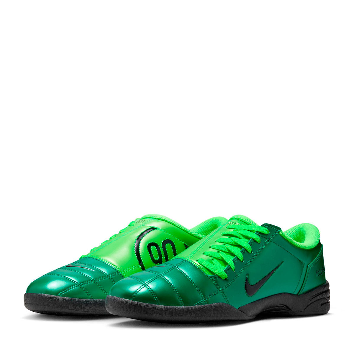 NIKE TOTAL 90 10