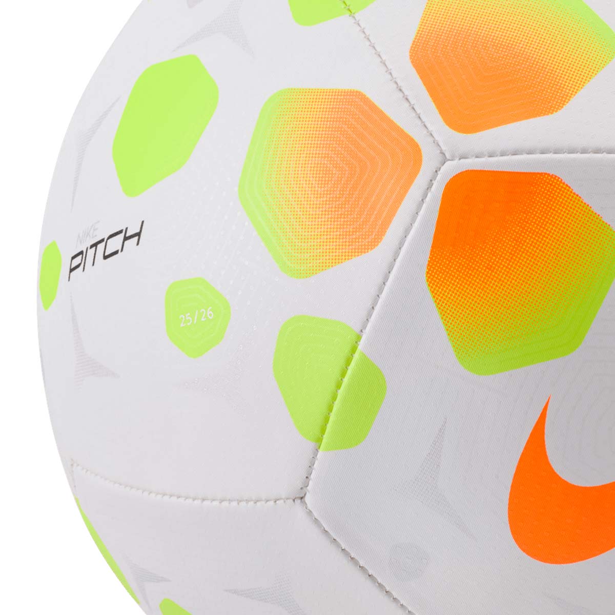 NIKE PITCH 3