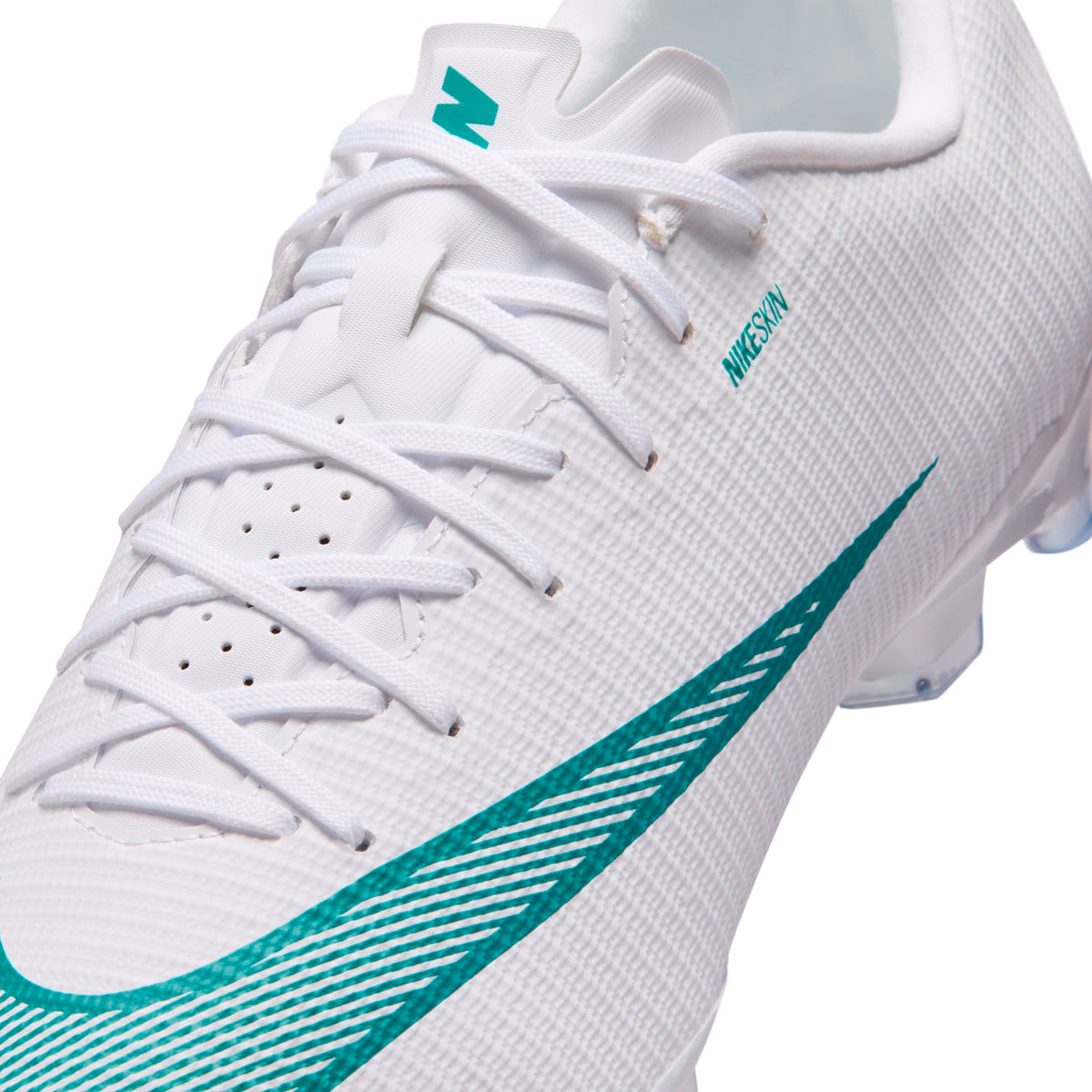 Nike Mercurial Vapor 17 Academy Soccer Cleats 10