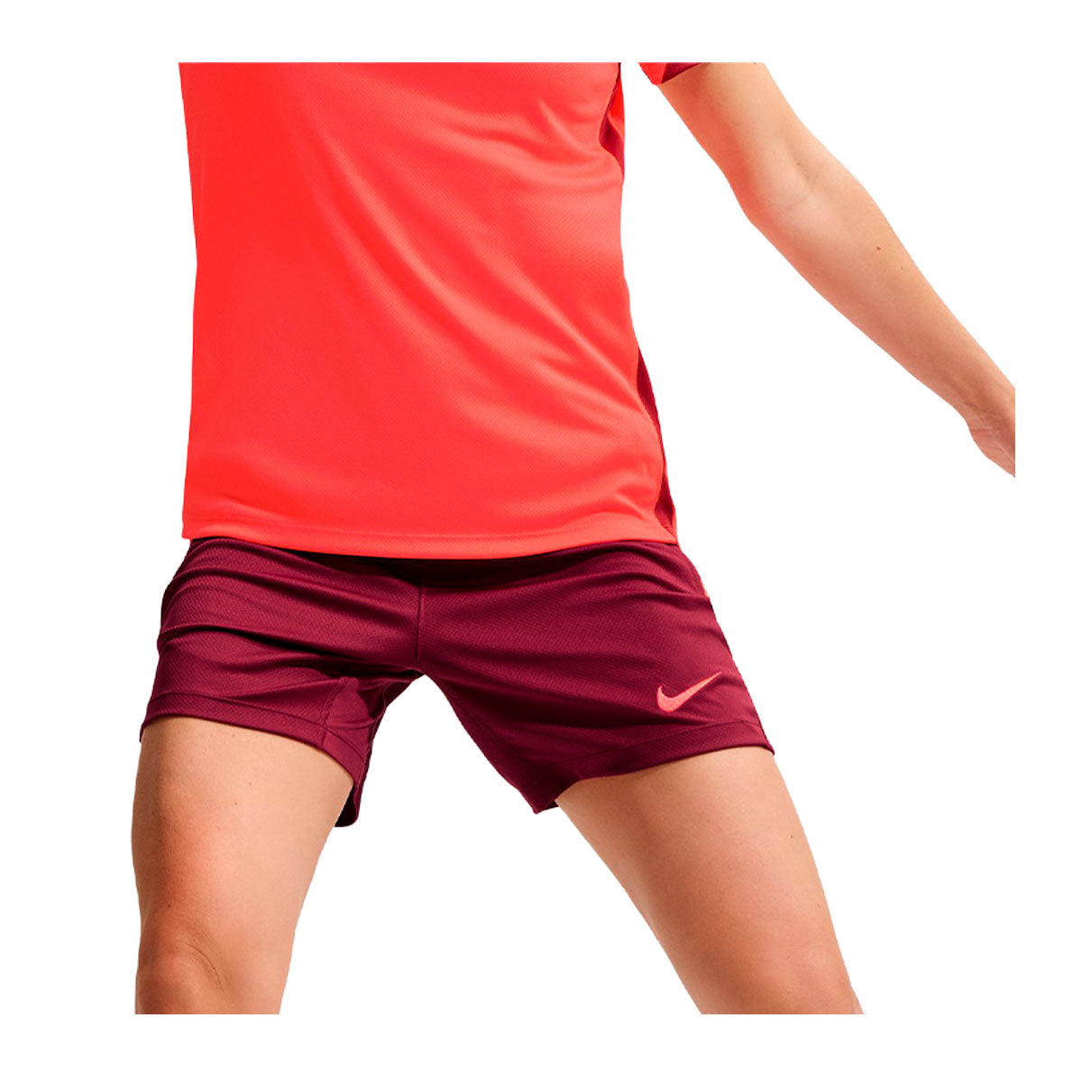 NIKE STRIKE L