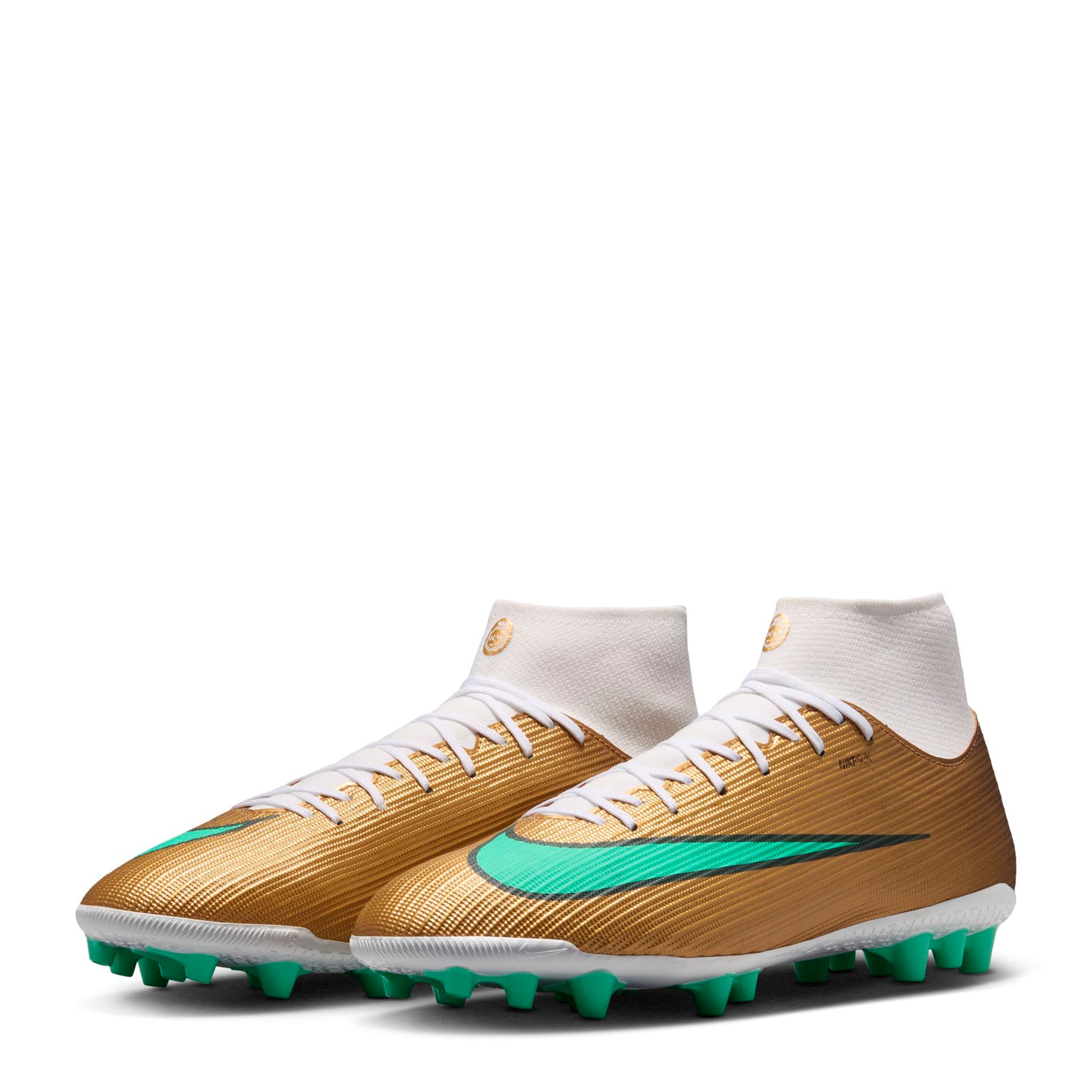 SUPERFLY 11 ACADEMY AG KM - 10/08 10