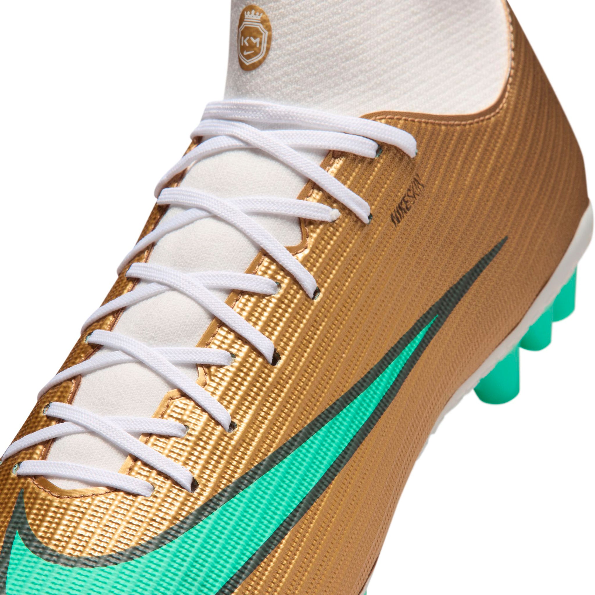 SUPERFLY 11 ACADEMY AG KM - 10/08 10