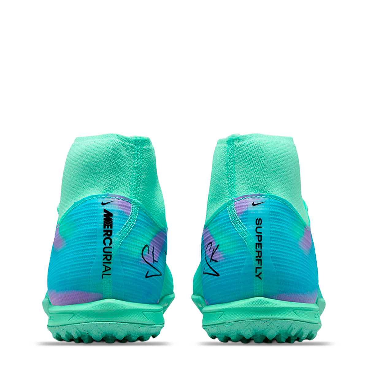 SUPERFLY 11 ACADEMY TF SK 5.5