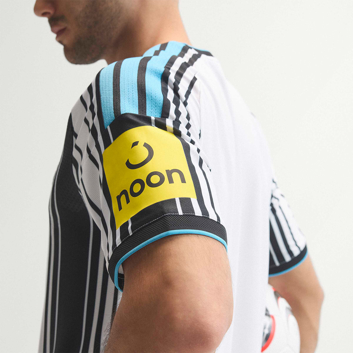 NUFC H JSY AU BLACK--10 de junio L