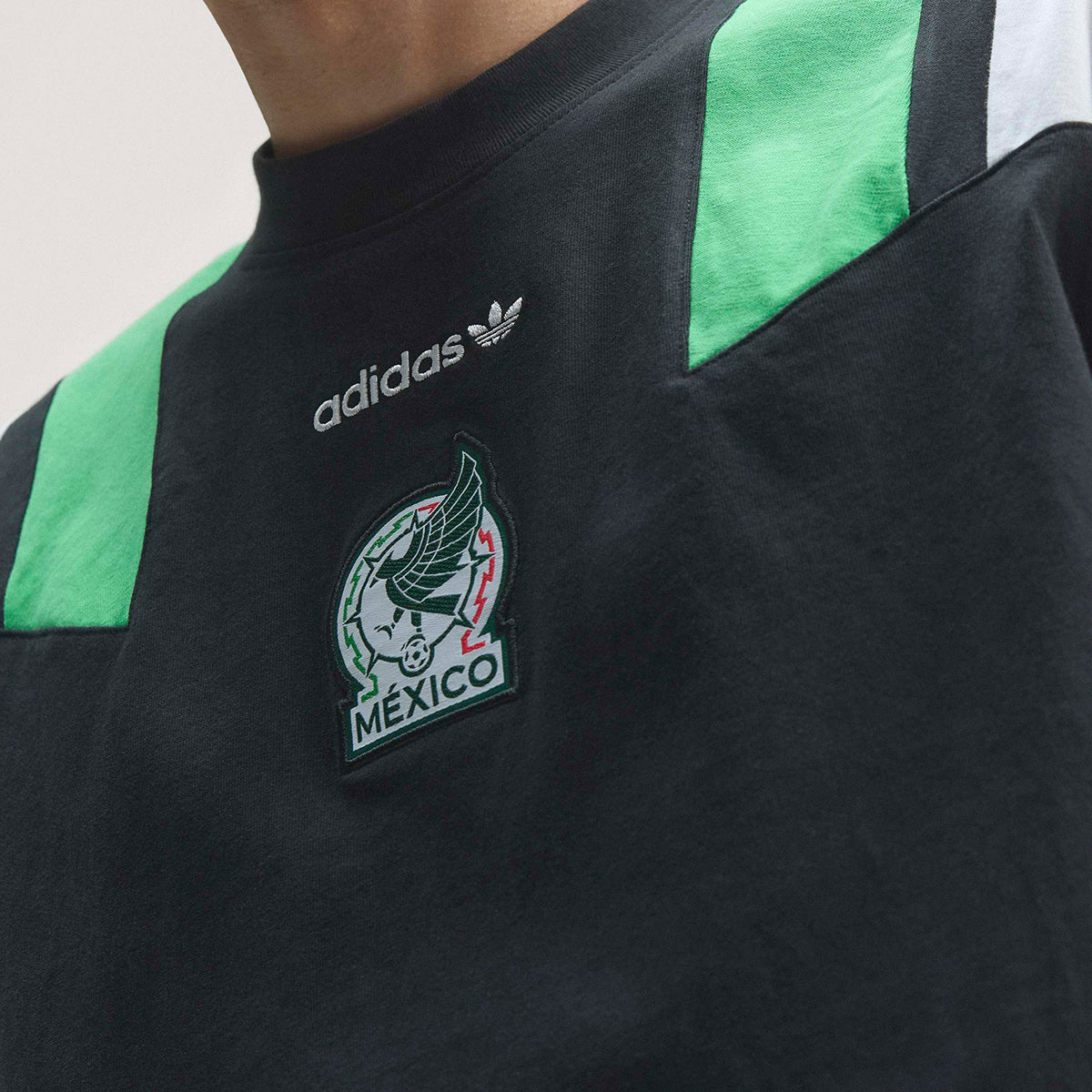 FMF EQT TEE BLACK--04 de Junio L