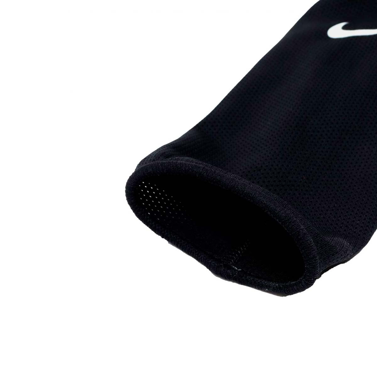 NIKE GUARD LOCK L