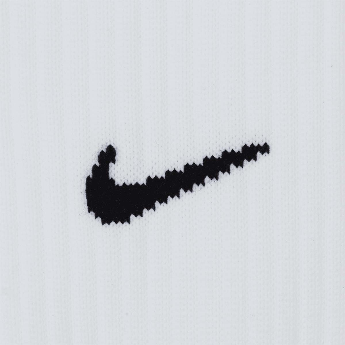 NIKE ACADEMY L